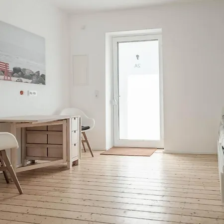 Kinderklinik 600m Zum Bahnhof 2a